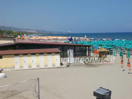 Panoramica sulla spiaggia