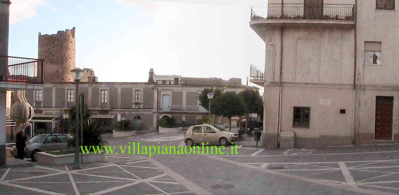 Villapiana Centro - Piazza Dante - scorcio Villapiana Centro - Piazza Dante - scorcio